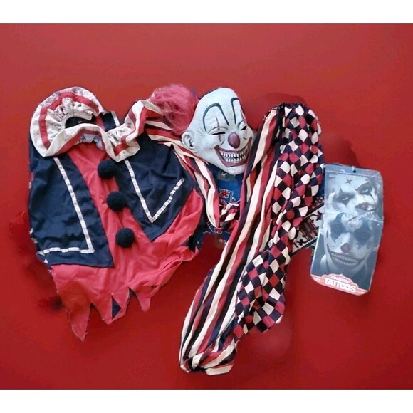 Spirit Halloween Youth Cursed Clown Costume Scary Medium M 10-12y Free Tattoos - Picture 2 of 13